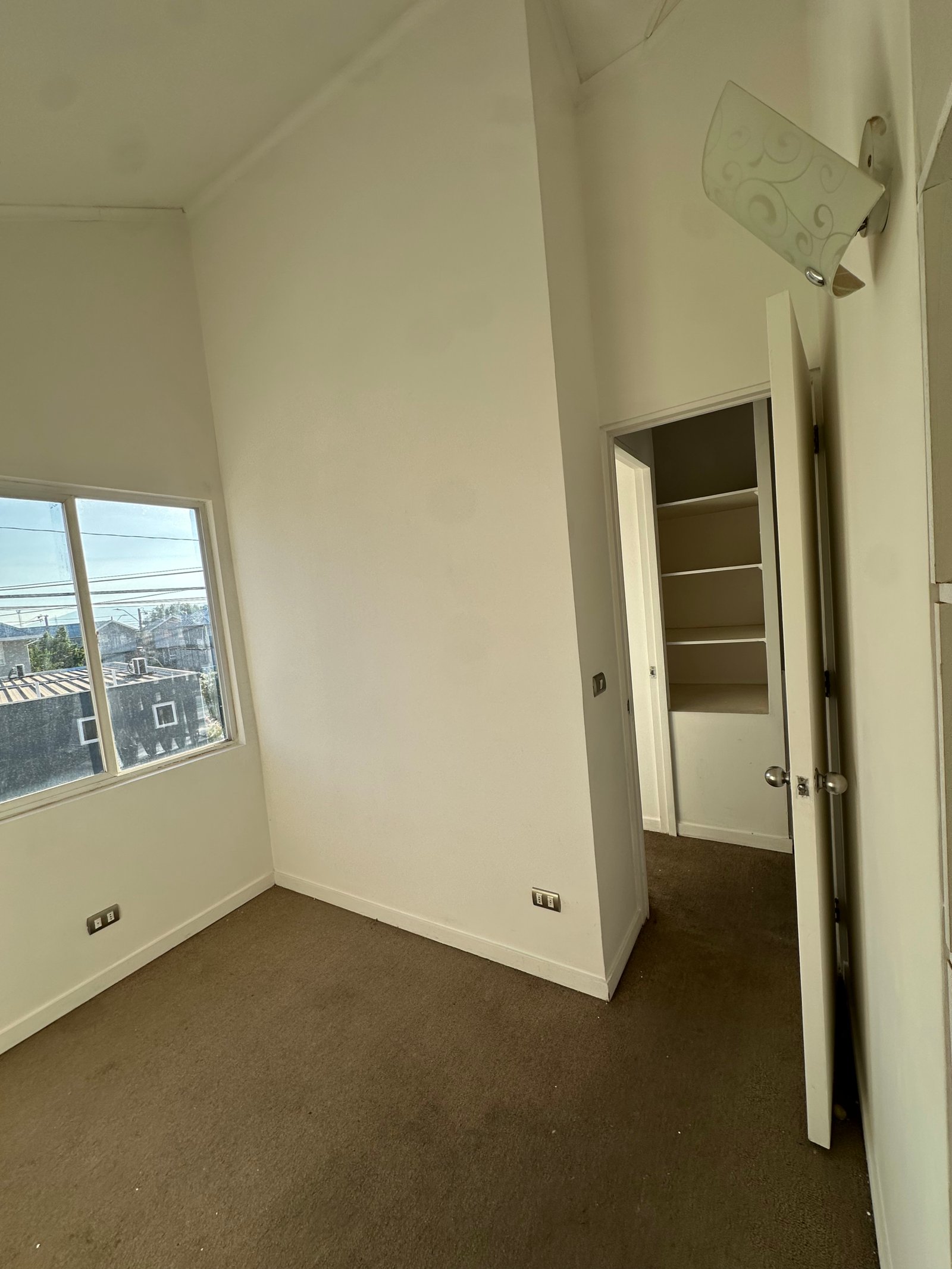 IMG_7015 Se Vende Casa 3D/1B en Condominio – Padre Hurtado