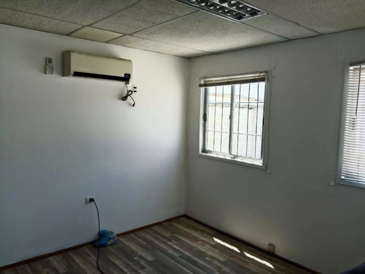 imgi_12_ed3b6a71fcb86593eda37027897f7863