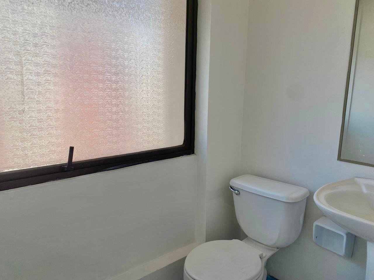 imgi_14_85fe016776b30aa578b827f79a78a2a8