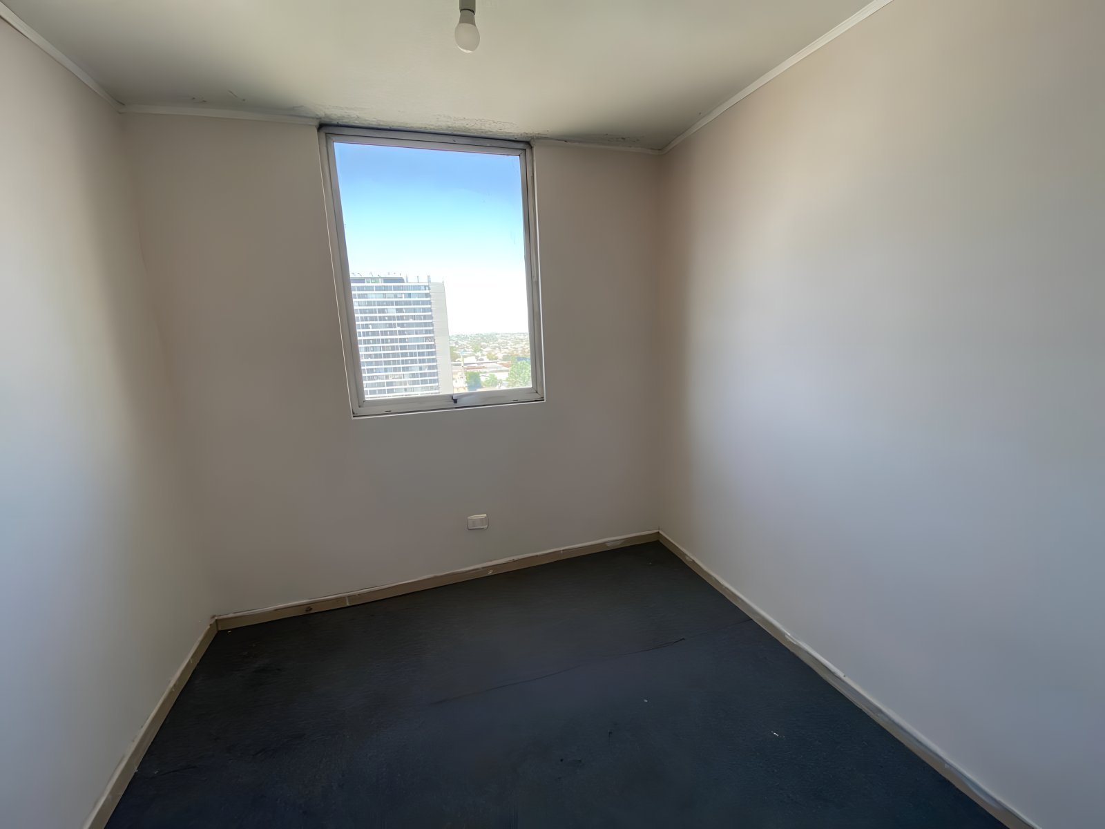 imgi_17_100612d7904ad47fc183bfadc8f4c283