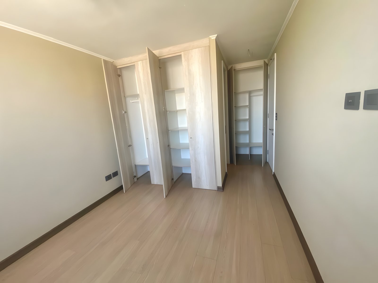 imgi_25_93c3697bbed00d7a80868174f0171319