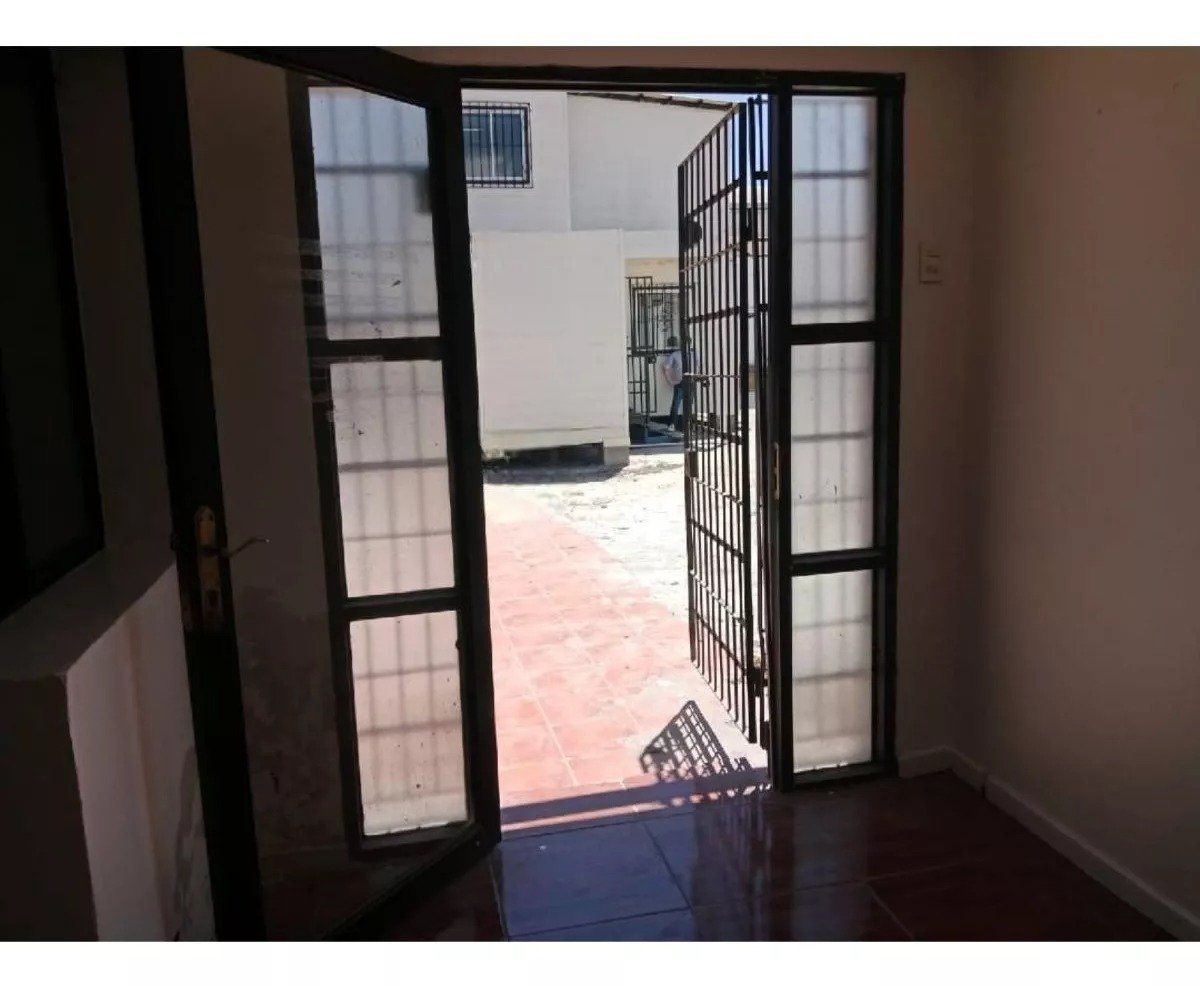 imgi_8_4ea37c6c8ba89026dc9de2f117bbd3e3