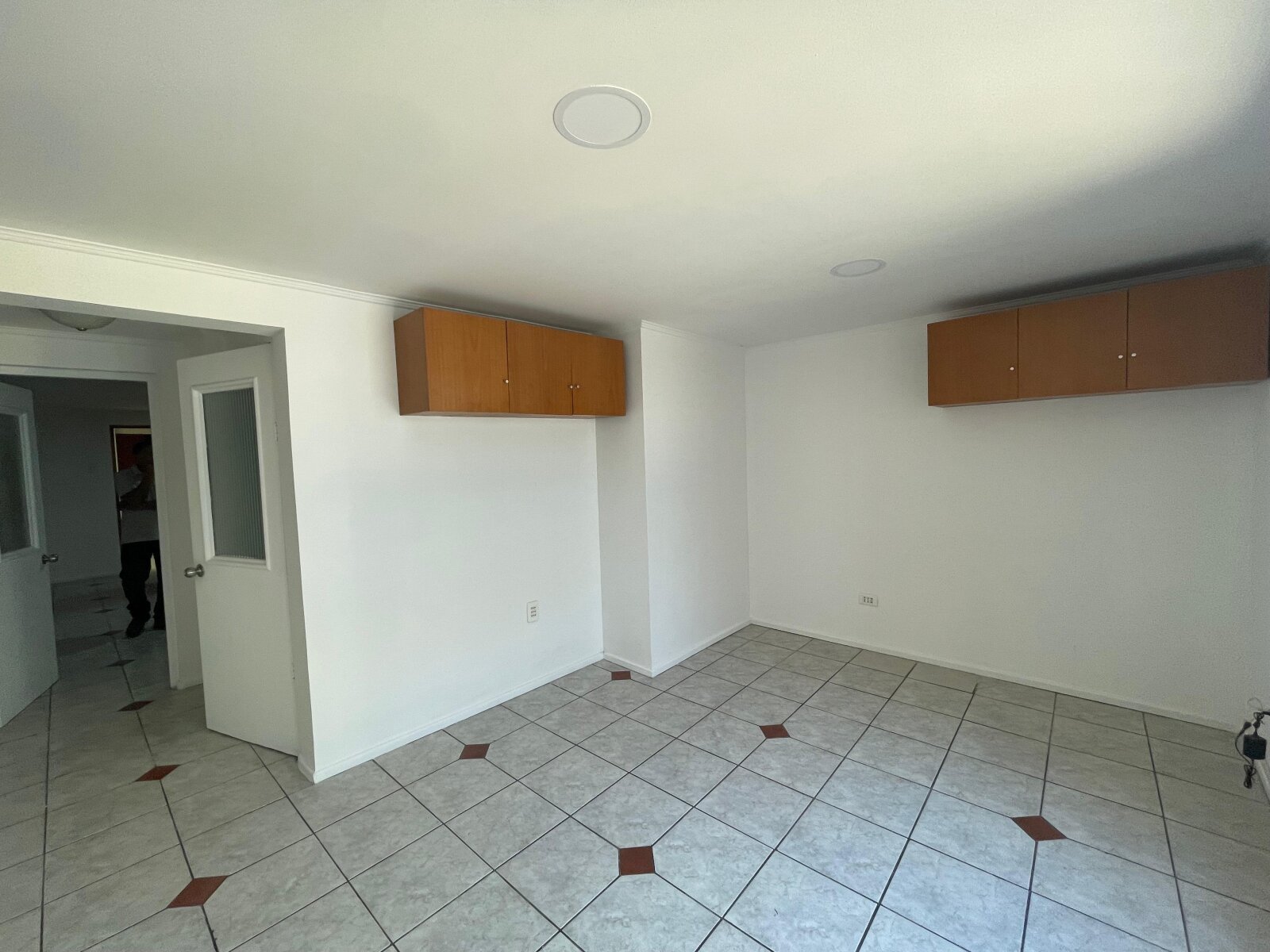 2883f0988ae85208fe368570ba2ec6d4 Moderna Oficina con Excelente Ubicación