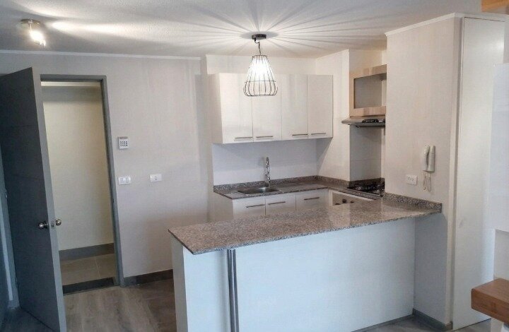 Se Vende Cómodo Dpto. 2d,1b, Estacionamiento, Bodega, San Miguel