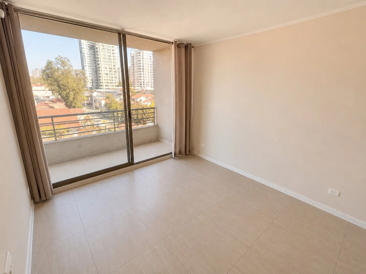 Se Arrienda DPTO 2D, 1B, Bod, 2da AVENIDA. disponible desde 1 Agosto
