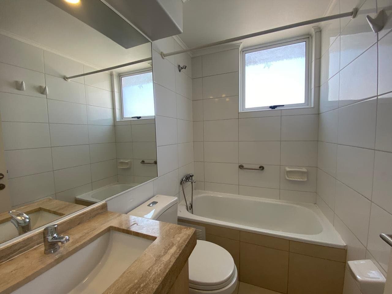 Se Vende cómodo Dpto 2d, 2b + 1 Estacionamiento + bod , 5ta Av, San Miguel