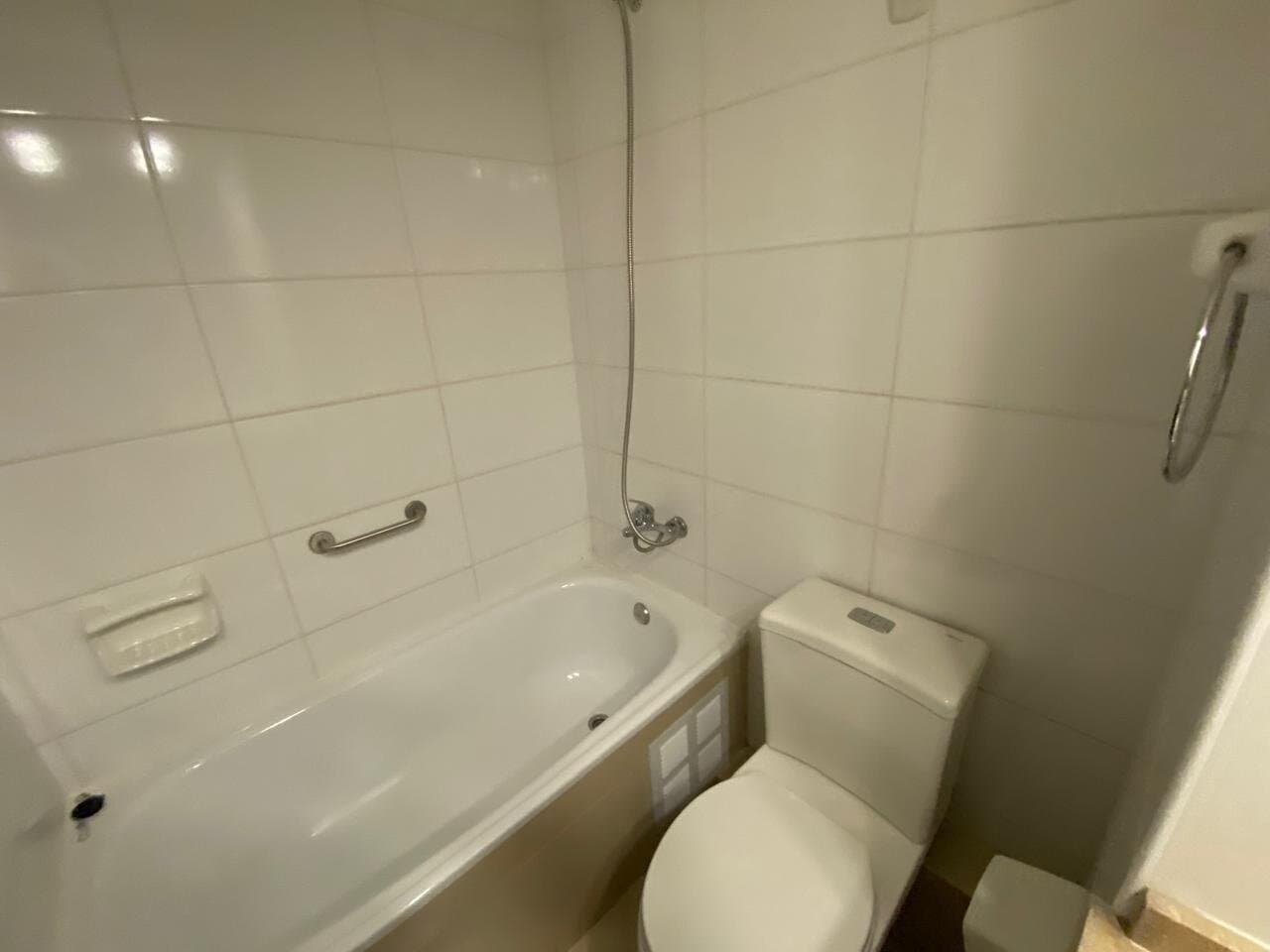 Se Vende cómodo Dpto 2d, 2b + 1 Estacionamiento + bod , 5ta Av, San Miguel