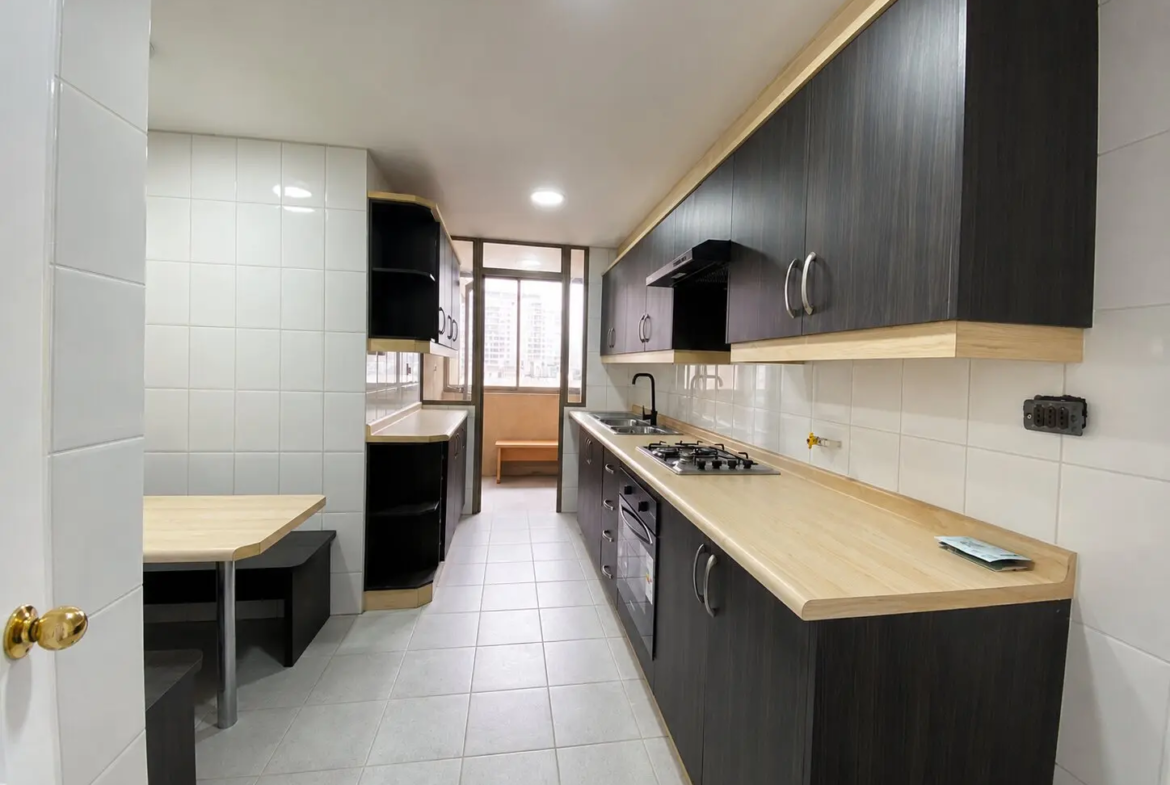 Se Vende Amplio Dpto 3d,2b + 2 Estacionamiento +bod , Llano Subercaseaux con Soto Aguilar