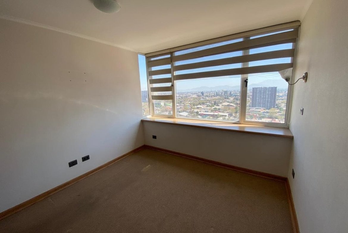 Se Vende cómodo Dpto 2d, 2b + 1 Estacionamiento + bod , 5ta Av, San Miguel