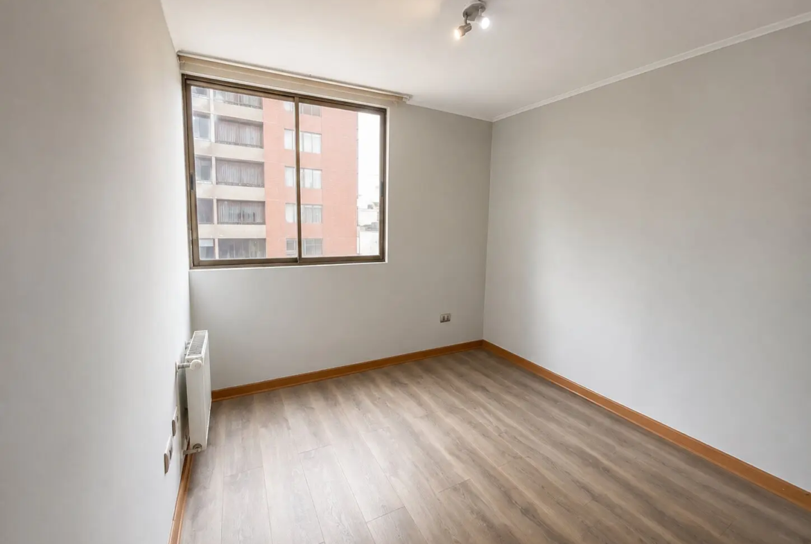 Se Vende Amplio Dpto 3d,2b + 2 Estacionamiento +bod , Llano Subercaseaux con Soto Aguilar