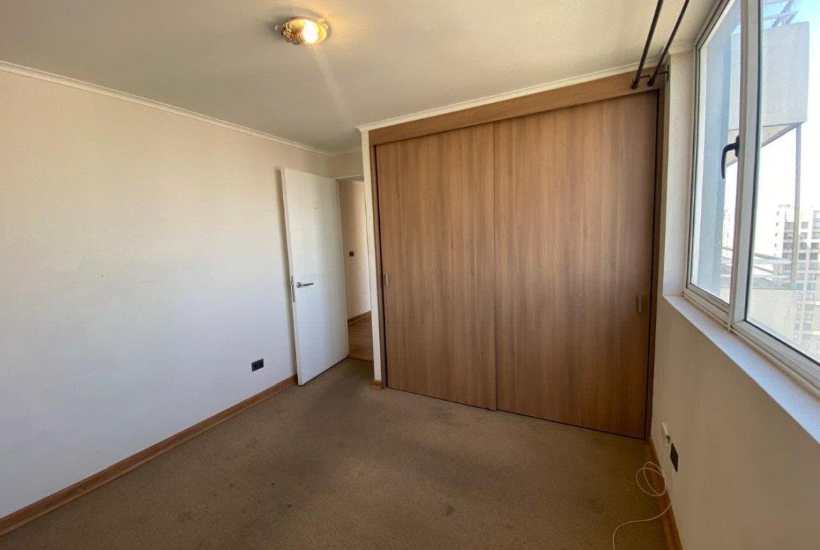 Se Vende cómodo Dpto 2d, 2b + 1 Estacionamiento + bod , 5ta Av, San Miguel