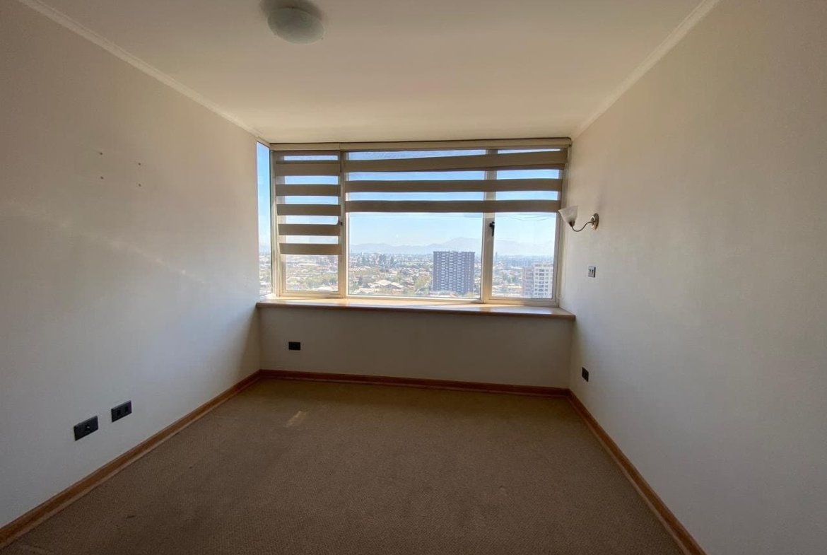 Se Vende cómodo Dpto 2d, 2b + 1 Estacionamiento + bod , 5ta Av, San Miguel
