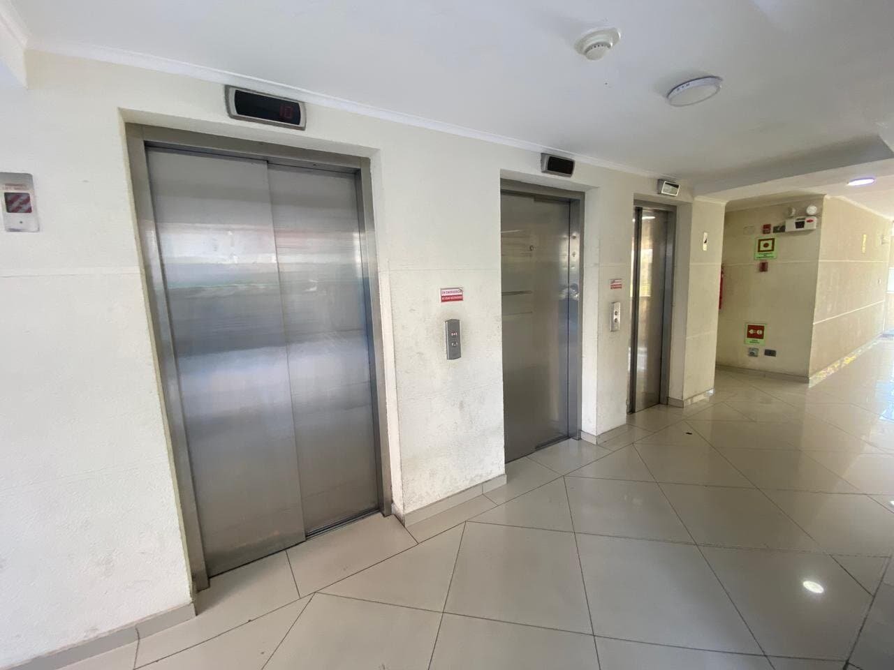 Se Vende cómodo Dpto 2d, 2b + 1 Estacionamiento + bod , 5ta Av, San Miguel