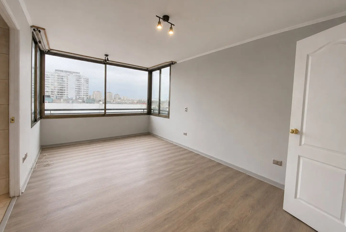 Se Vende Amplio Dpto 3d,2b + 2 Estacionamiento +bod , Llano Subercaseaux con Soto Aguilar