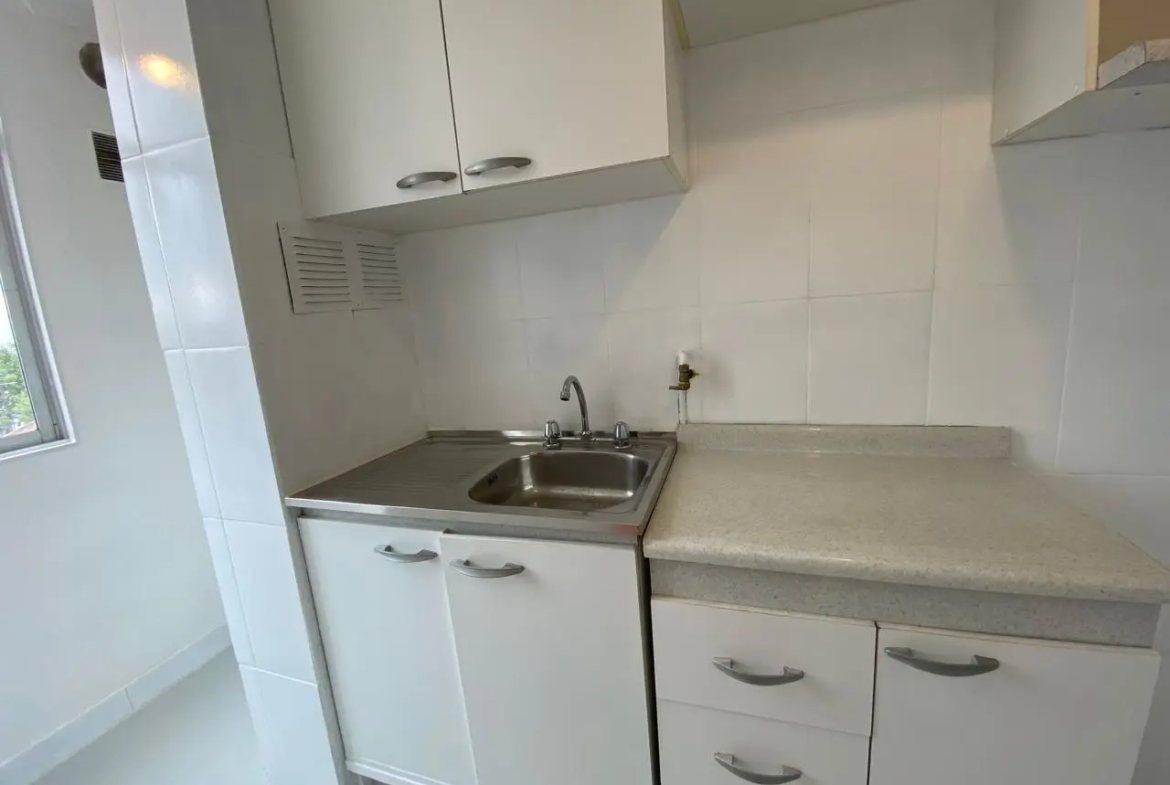 Se Vende Acogedor Depto. 2d, 1b Lo Ovalle 1231 ,San Miguel