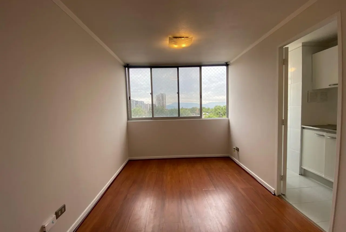 Se Vende Acogedor Depto. 2d, 1b Lo Ovalle 1231 ,San Miguel